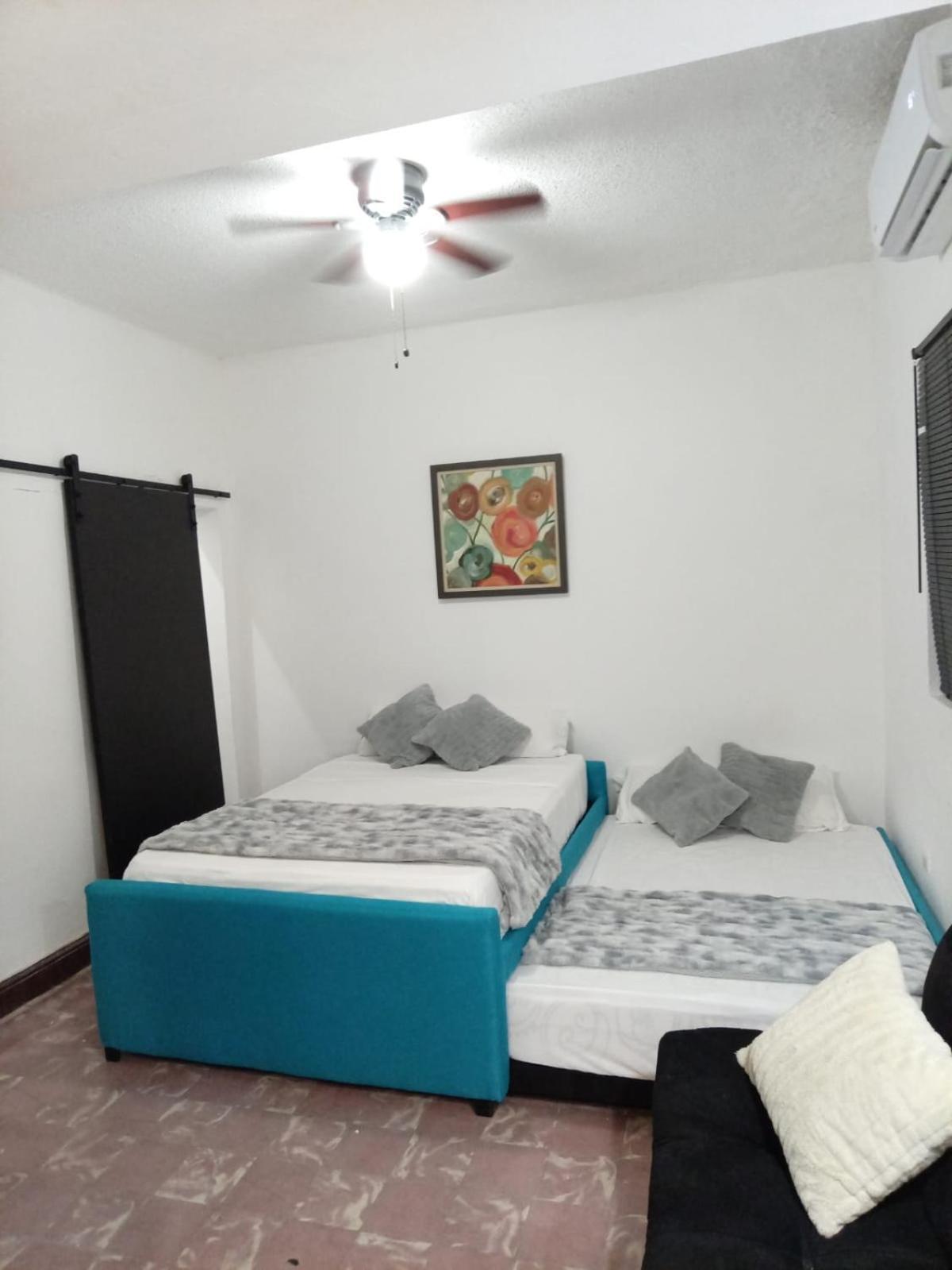 דירות מונטריי Dgm Lofts Mty Mn 960 F Centro Cerca De Todo מראה חיצוני תמונה